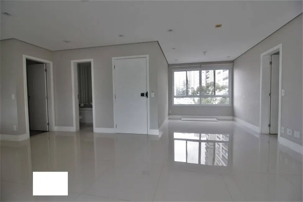 Apartamento com 3 quartos à venda, 138m2 em Vila Andrade, São Paulo - SP - imagem 9 Foto 9 de Apartamento com 3 quartos à venda, 138m2 em Vila Andrade, São Paulo - SP