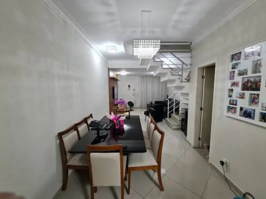 Casa com 3 quartos à venda, 105m2 em Jardim Cidália, São Paulo - SP - imagem 4 Foto 4 de Casa com 3 quartos à venda, 105m2 em Jardim Cidália, São Paulo - SP