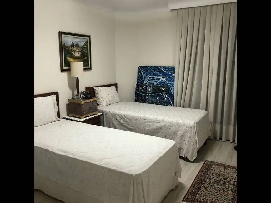 Apartamento com 4 quartos à venda, 242m2 em Campo Belo, São Paulo - SP - imagem 8 Foto 8 de Apartamento com 4 quartos à venda, 242m2 em Campo Belo, São Paulo - SP