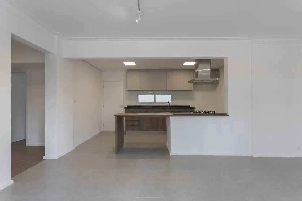 Apartamento com 3 quartos à venda, 94m2 em Moema, São Paulo - SP - imagem 2 Foto 2 de Apartamento com 3 quartos à venda, 94m2 em Moema, São Paulo - SP