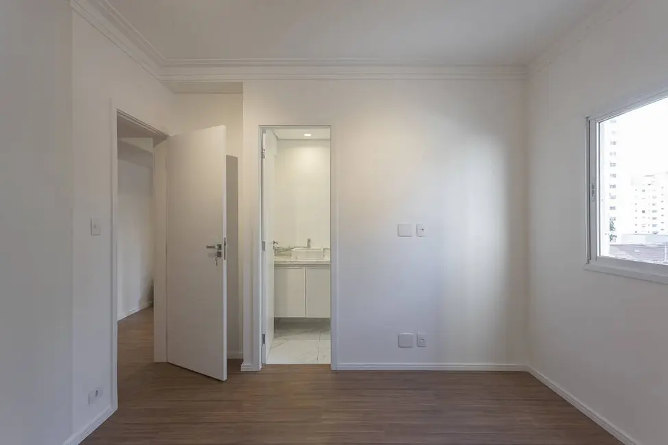 Apartamento com 3 quartos à venda, 94m2 em Moema, São Paulo - SP - imagem 6 Foto 6 de Apartamento com 3 quartos à venda, 94m2 em Moema, São Paulo - SP