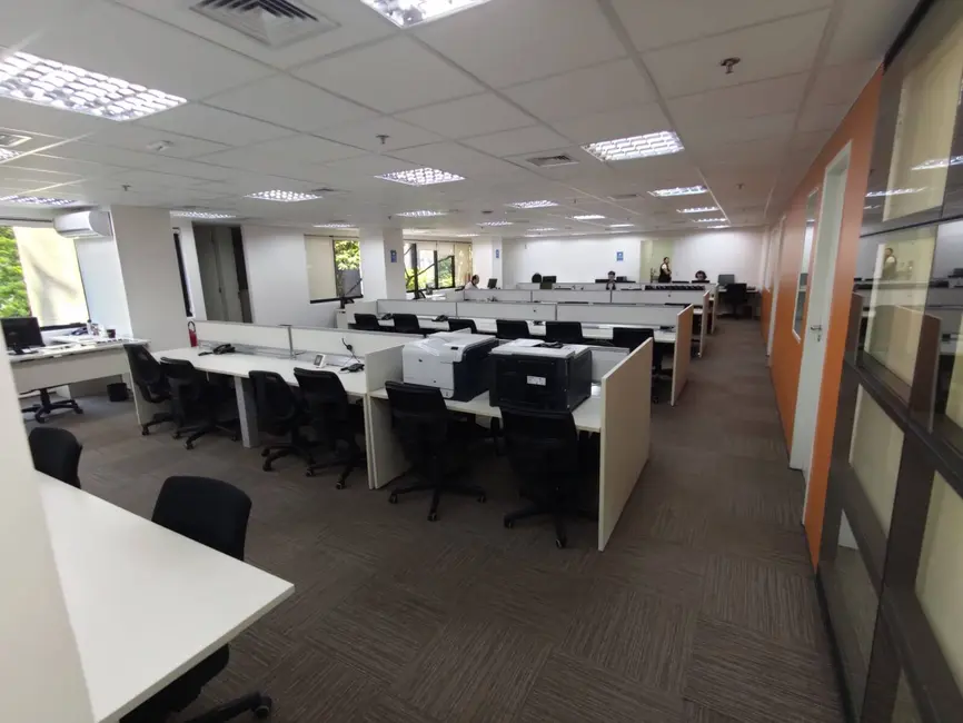 Foto 4 de Sala Comercial à venda, 220m2 em Cidade Monções, São Paulo - SP