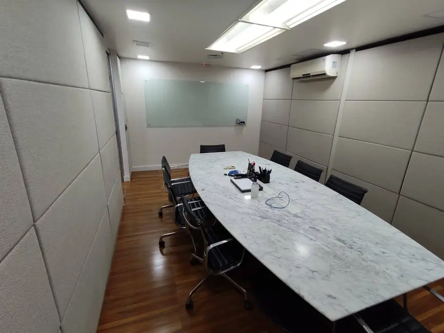 Foto 7 de Sala Comercial à venda, 220m2 em Cidade Monções, São Paulo - SP