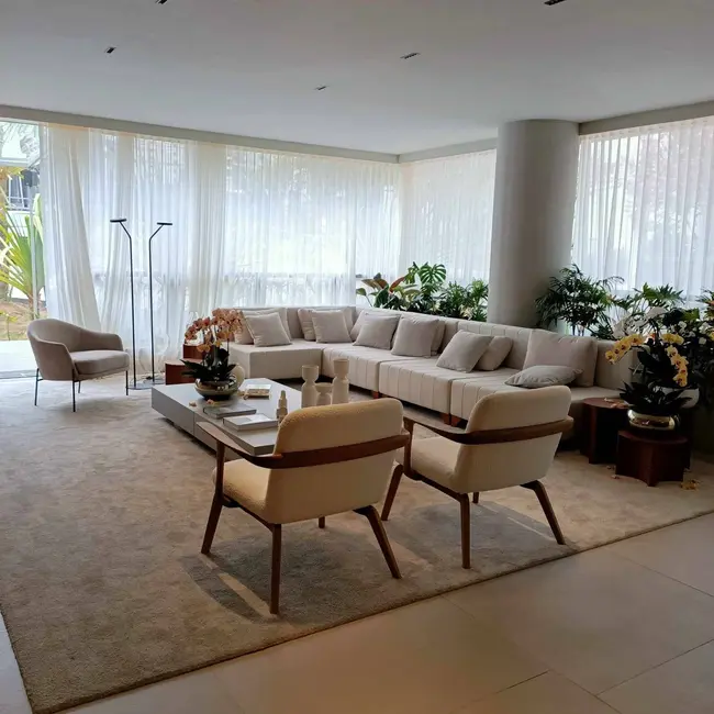 Apartamento com 3 quartos à venda, 147m2 em Moema, São Paulo - SP - imagem 3 Foto 3 de Apartamento com 3 quartos à venda, 147m2 em Moema, São Paulo - SP