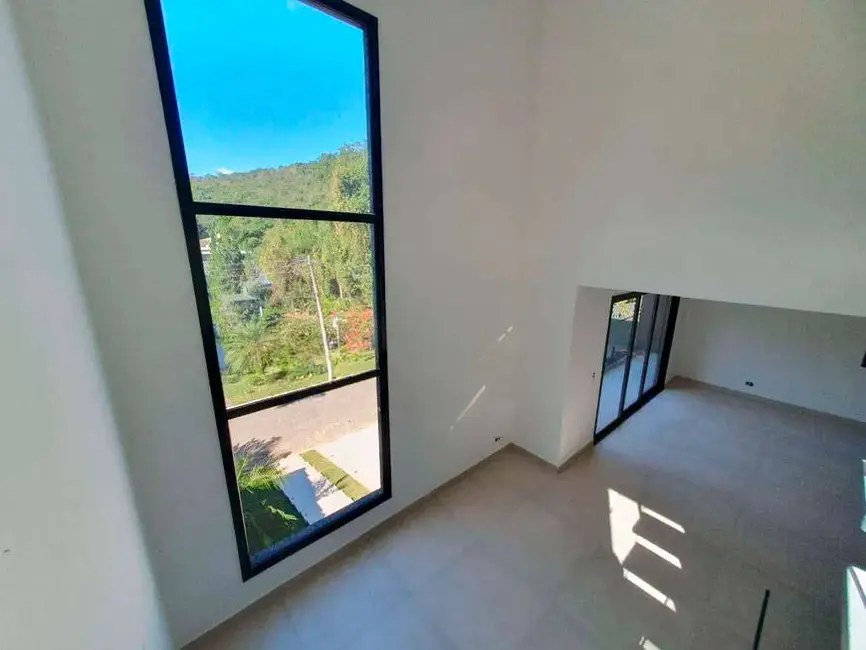 Foto 9 de Casa com 3 quartos à venda, 220m2 em Chácaras Monte Serrat, Itapevi - SP