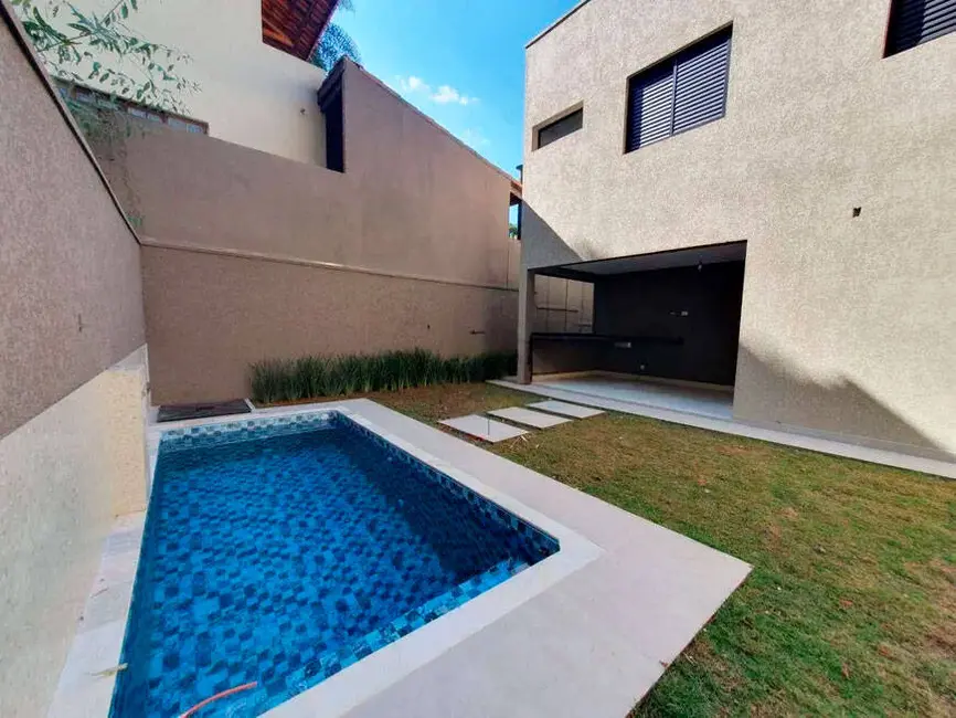 Foto 4 de Casa com 3 quartos à venda, 220m2 em Chácaras Monte Serrat, Itapevi - SP