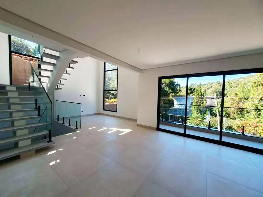 Foto 2 de Casa com 3 quartos à venda, 220m2 em Chácaras Monte Serrat, Itapevi - SP