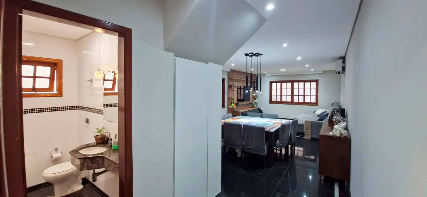 Sobrado com 4 quartos à venda, 185m2 em Vila Campo Grande, São Paulo - SP - imagem 6 Foto 6 de Sobrado com 4 quartos à venda, 185m2 em Vila Campo Grande, São Paulo - SP