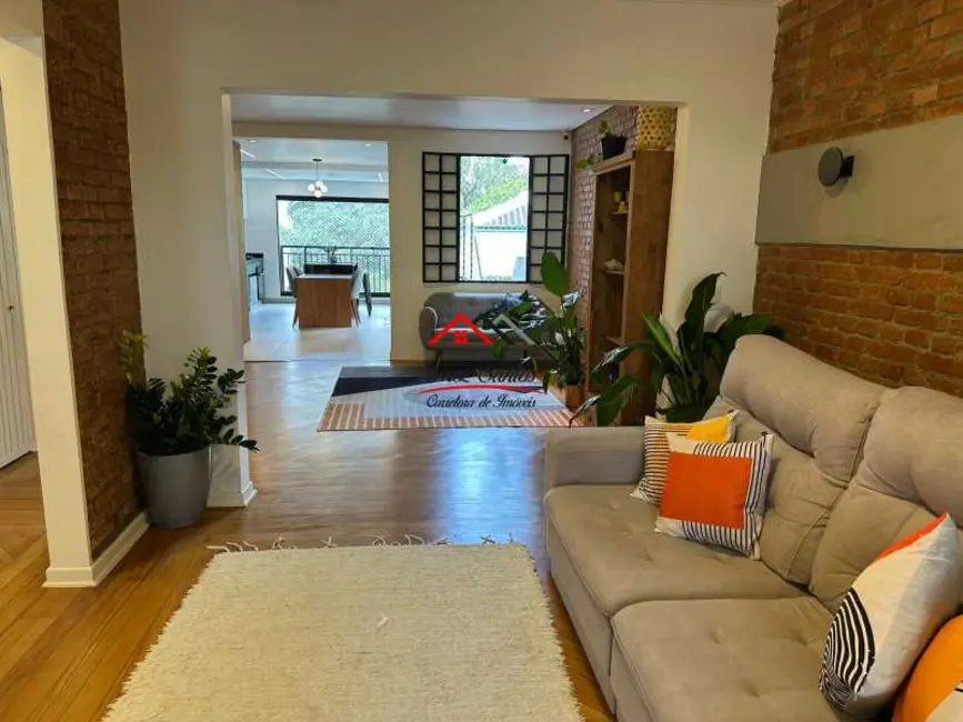 Casa com 4 quartos à venda, 300m2 em São Paulo - SP - imagem 8 Foto 8 de Casa com 4 quartos à venda, 300m2 em São Paulo - SP