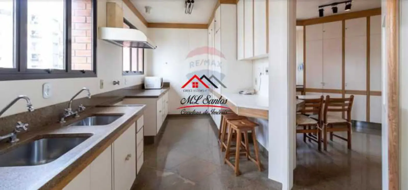 Foto 7 de Apartamento com 6 quartos à venda, 330m2 em São Paulo - SP