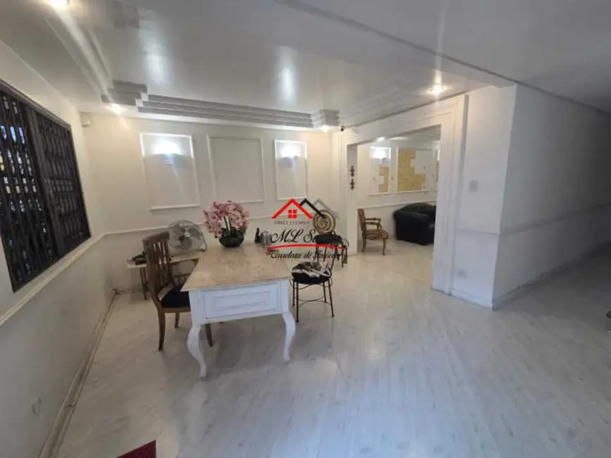 Casa Comercial com 3 quartos para alugar, 200m2 em São Paulo - SP - imagem 3 Foto 3 de Casa Comercial com 3 quartos para alugar, 200m2 em São Paulo - SP