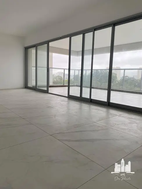 Apartamento com 3 quartos à venda, 155m2 em Vila Sofia, São Paulo - SP - imagem 1 Foto 1 de Apartamento com 3 quartos à venda, 155m2 em Vila Sofia, São Paulo - SP