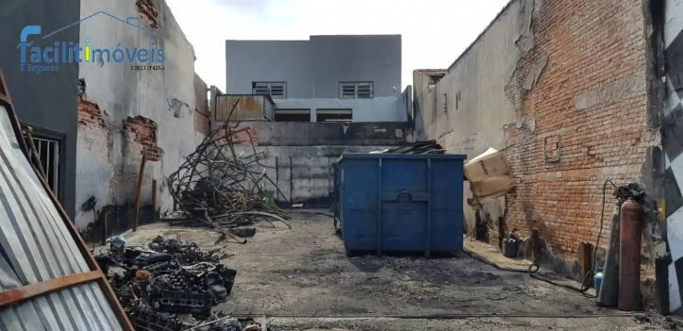 Foto 3 de Terreno / Lote à venda, 300m2 em Piraporinha, Diadema - SP