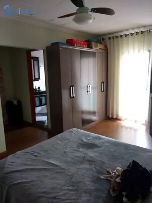 Foto 8 de Sobrado com 3 quartos à venda, 220m2 em Baeta Neves, Sao Bernardo Do Campo - SP