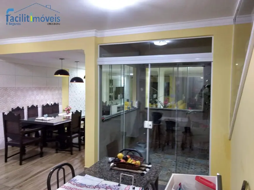 Foto 6 de Sobrado com 3 quartos à venda, 220m2 em Baeta Neves, Sao Bernardo Do Campo - SP