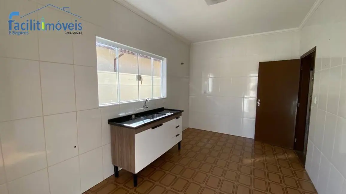 Casa com 3 quartos à venda em Vila Brasil, Pirassununga - SP - imagem 8 Foto 8 de Casa com 3 quartos à venda em Vila Brasil, Pirassununga - SP