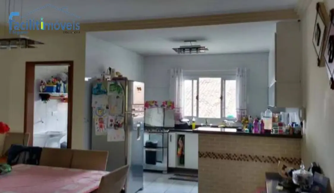 Foto 2 de Sobrado com 4 quartos à venda, 243m2 em Parque Jaçatuba, Santo Andre - SP