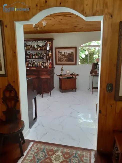 Casa com 3 quartos à venda, 380000m2 em Campos Do Jordao - SP - imagem 7 Foto 7 de Casa com 3 quartos à venda, 380000m2 em Campos Do Jordao - SP