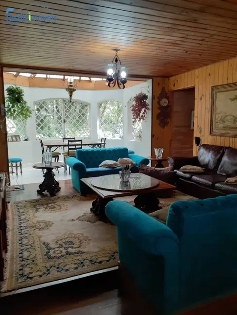 Casa com 3 quartos à venda, 380000m2 em Campos Do Jordao - SP - imagem 5 Foto 5 de Casa com 3 quartos à venda, 380000m2 em Campos Do Jordao - SP