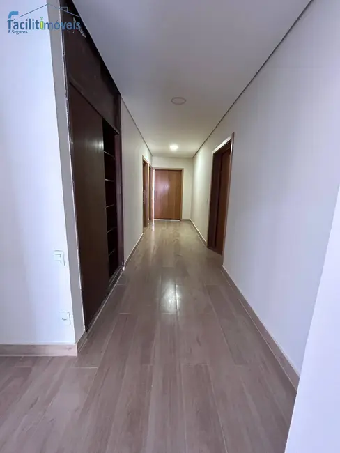 Sala Comercial à venda e para alugar, 688m2 em Centro, Sao Bernardo Do Campo - SP - imagem 9 Foto 9 de Sala Comercial à venda e para alugar, 688m2 em Centro, Sao Bernardo Do Campo - SP