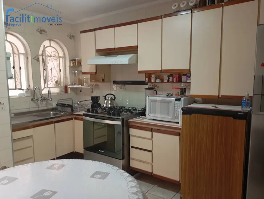 Sobrado com 4 quartos à venda, 148m2 em Santa Terezinha, Sao Bernardo Do Campo - SP - imagem 8 Foto 8 de Sobrado com 4 quartos à venda, 148m2 em Santa Terezinha, Sao Bernardo Do Campo - SP