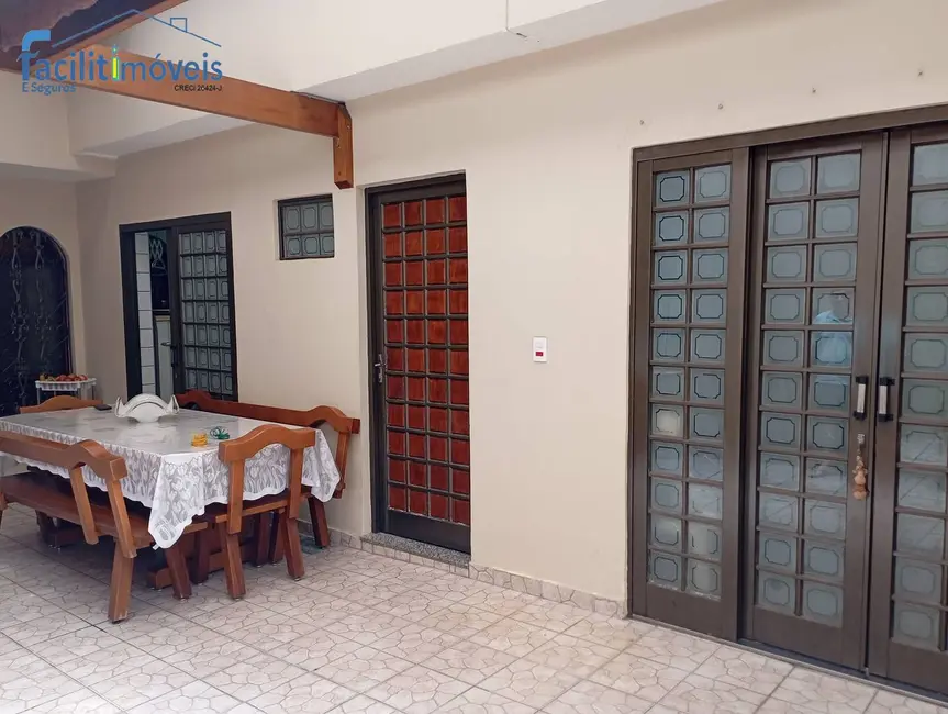 Foto 3 de Sobrado com 4 quartos à venda, 148m2 em Santa Terezinha, Sao Bernardo Do Campo - SP