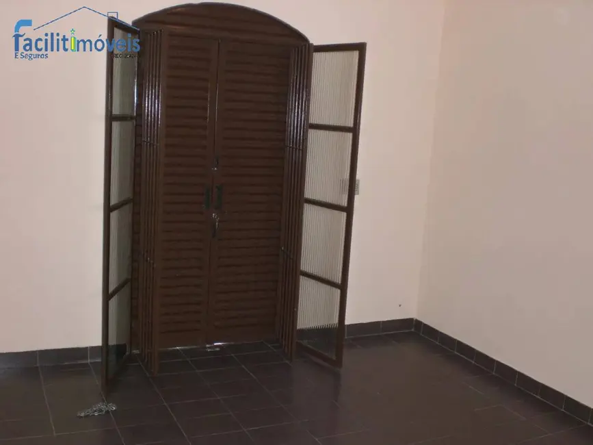 Casa com 5 quartos à venda, 330m2 em Conceição, Diadema - SP - imagem 8 Foto 8 de Casa com 5 quartos à venda, 330m2 em Conceição, Diadema - SP