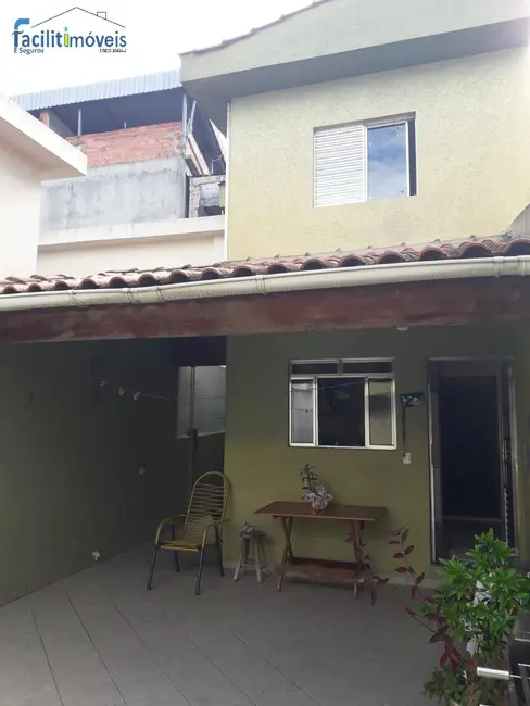 Foto 1 de Sobrado com 2 quartos à venda em Taboão, Diadema - SP