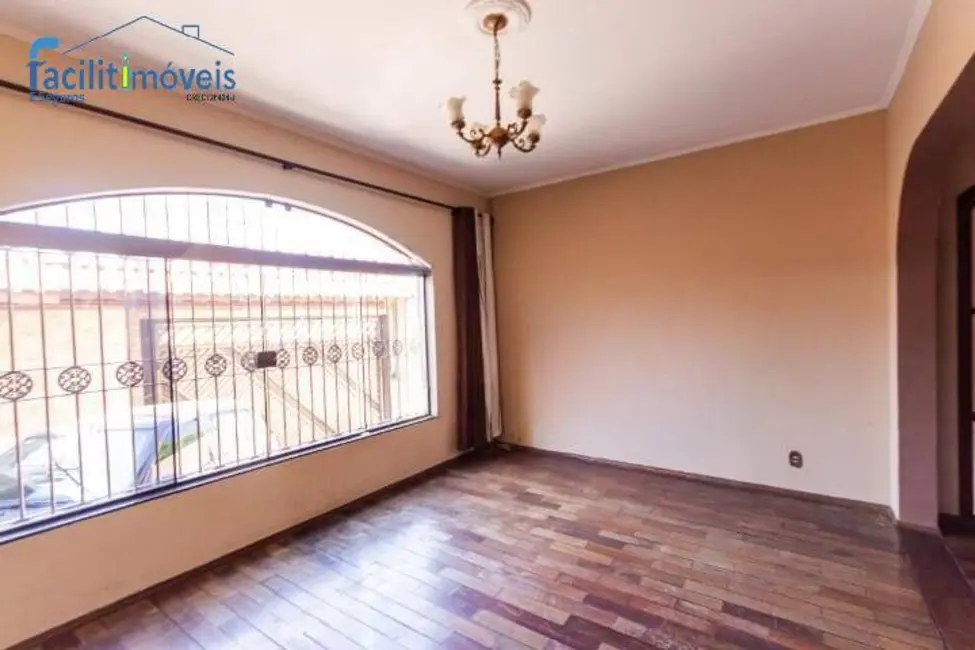 Sobrado com 5 quartos à venda, 240m2 em Parque das Nações, Santo Andre - SP - imagem 2 Foto 2 de Sobrado com 5 quartos à venda, 240m2 em Parque das Nações, Santo Andre - SP