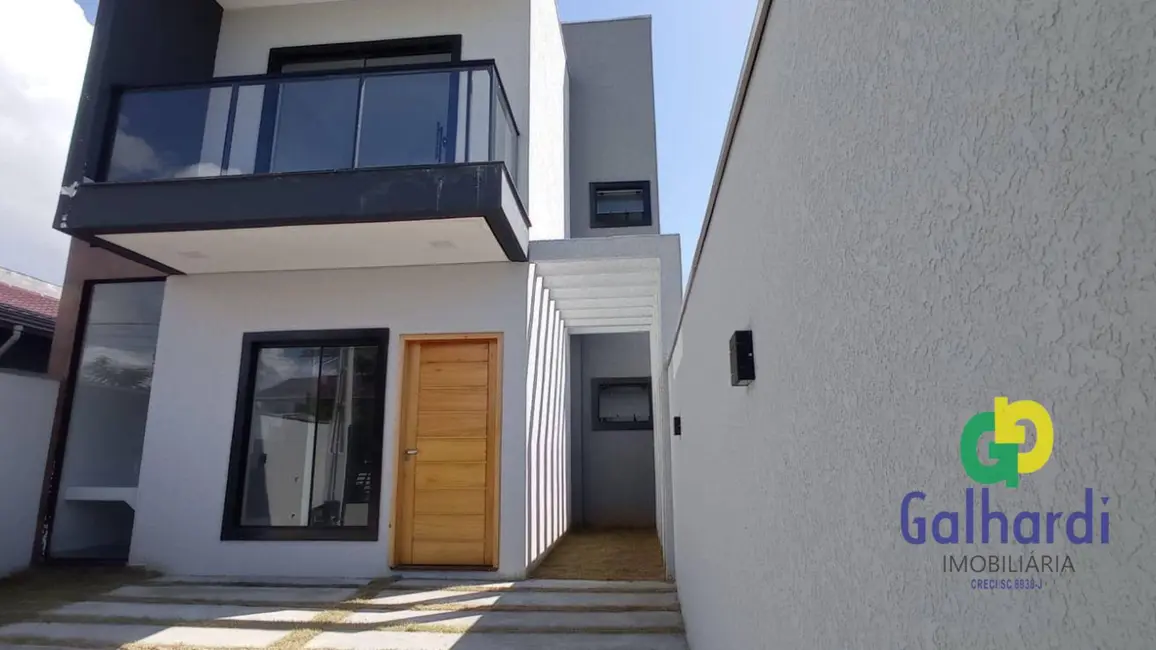 Foto 2 de Sobrado com 3 quartos à venda, 195m2 em Itapoa - SC