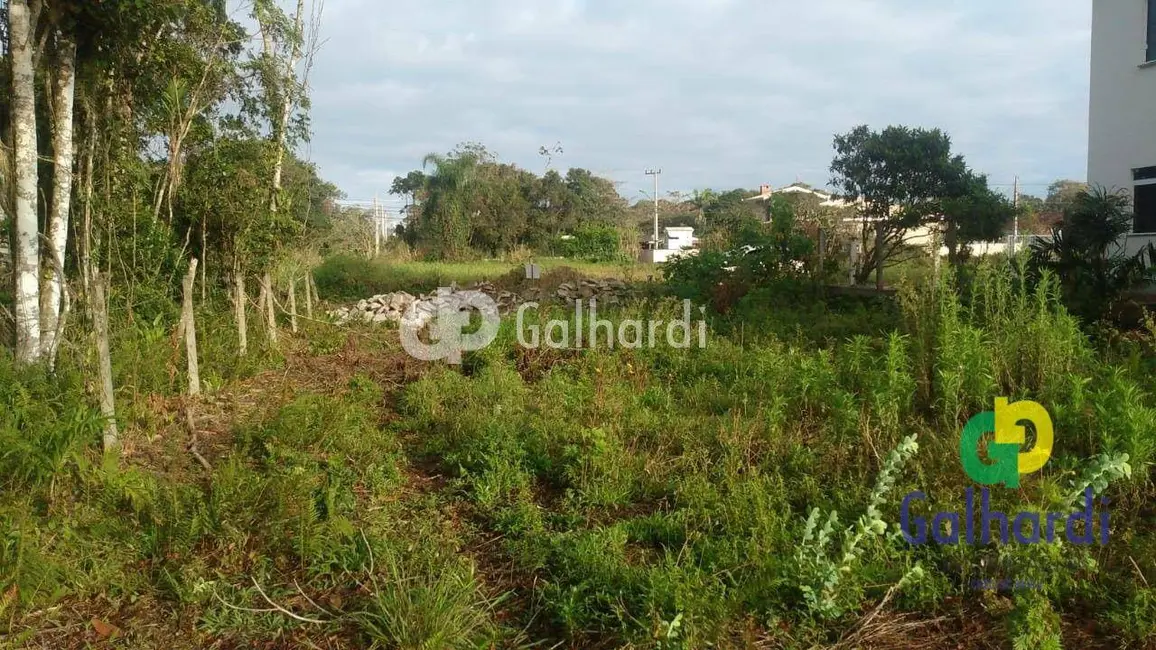 Foto 1 de Terreno / Lote à venda, 390m2 em Itapoa - SC