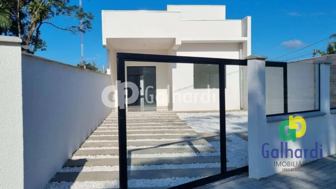 Foto 1 de Casa com 3 quartos à venda, 225m2 em Itapoa - SC