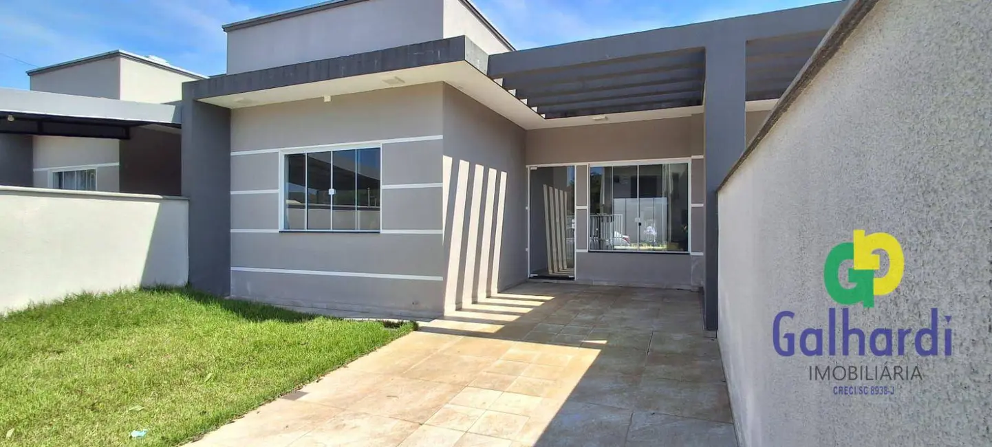 Foto 1 de Casa com 3 quartos à venda, 175m2 em Itapoa - SC