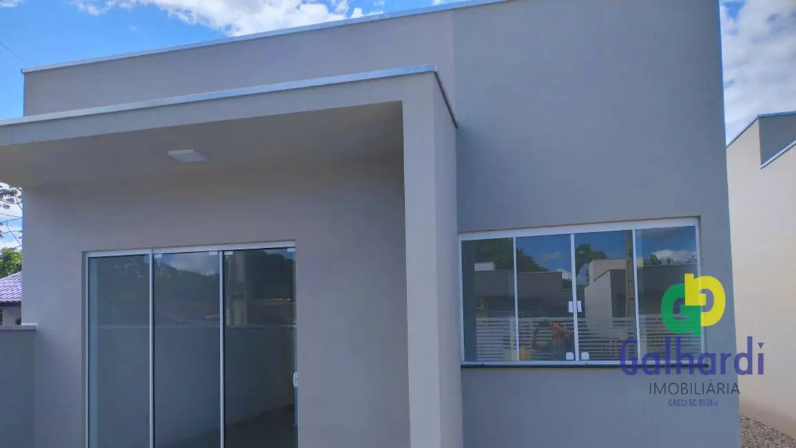 Foto 3 de Casa com 2 quartos à venda, 128m2 em Itapoa - SC