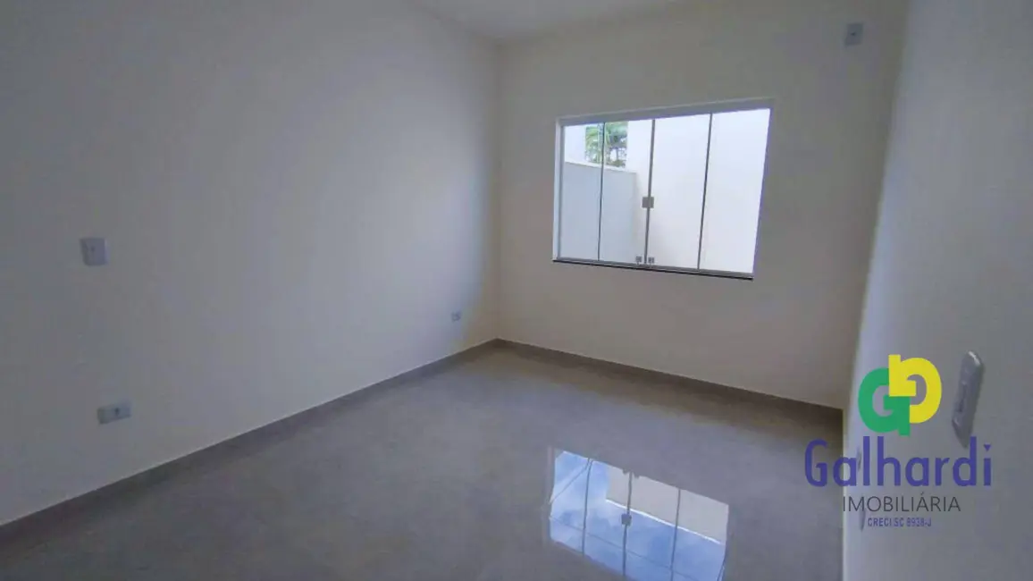Foto 9 de Casa com 2 quartos à venda, 128m2 em Itapoa - SC
