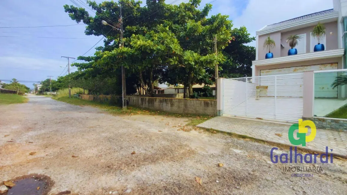 Foto 4 de Sobrado com 3 quartos à venda, 360m2 em Itapoa - SC