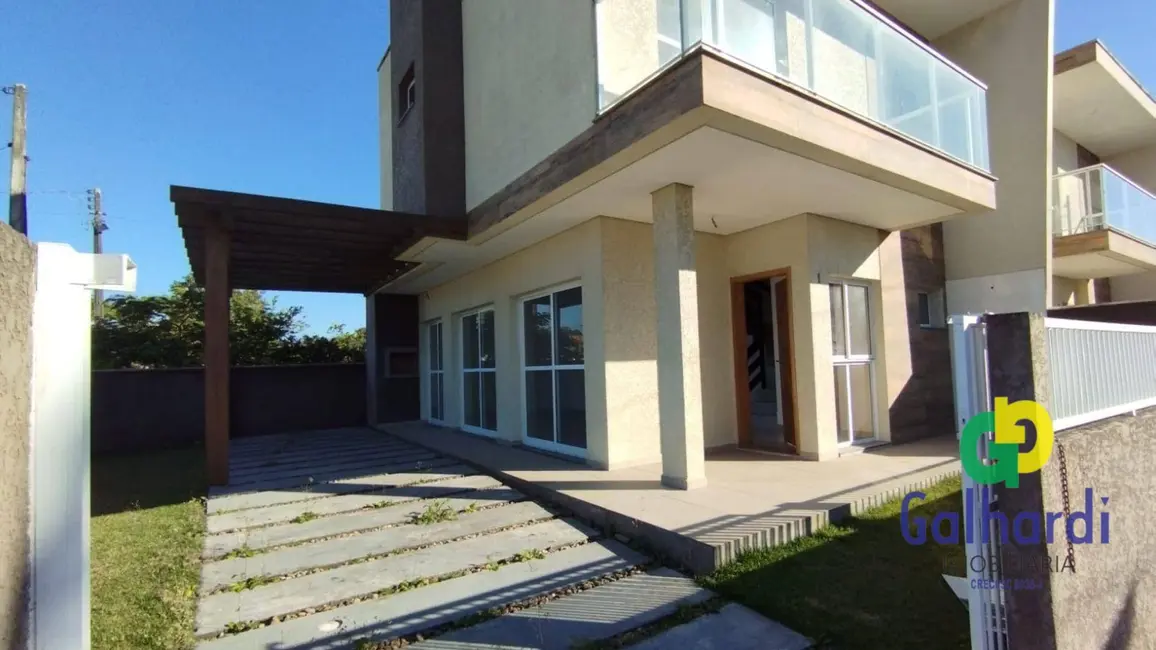 Foto 5 de Sobrado com 3 quartos à venda, 360m2 em Itapoa - SC