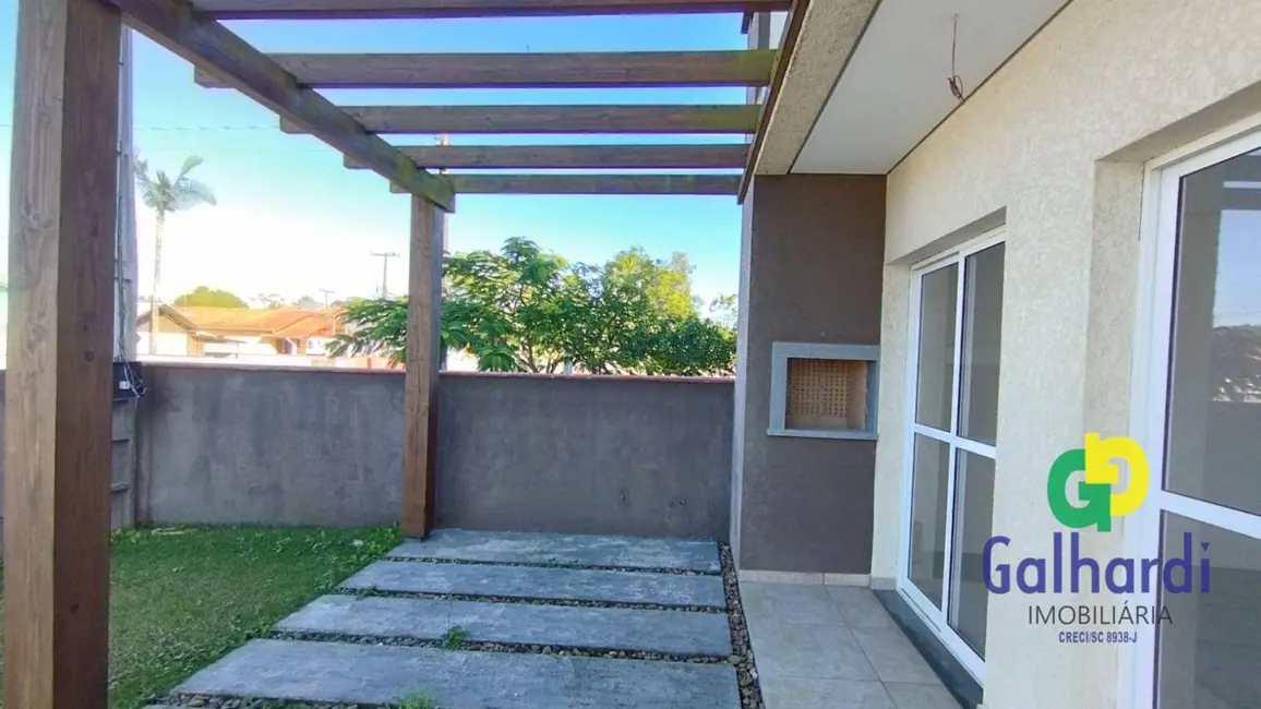 Foto 6 de Sobrado com 3 quartos à venda, 360m2 em Itapoa - SC