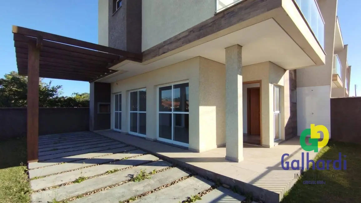 Foto 4 de Sobrado com 3 quartos à venda, 360m2 em Itapoa - SC