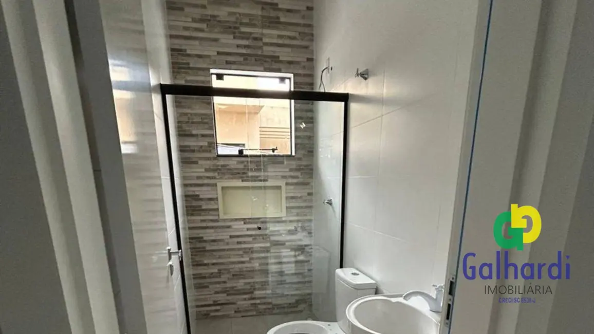 Foto 8 de Casa com 3 quartos à venda, 195m2 em Itapoa - SC