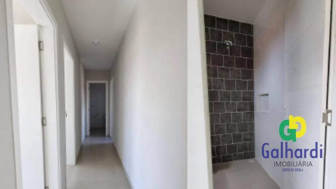 Foto 5 de Sobrado com 3 quartos à venda, 360m2 em Itapoa - SC