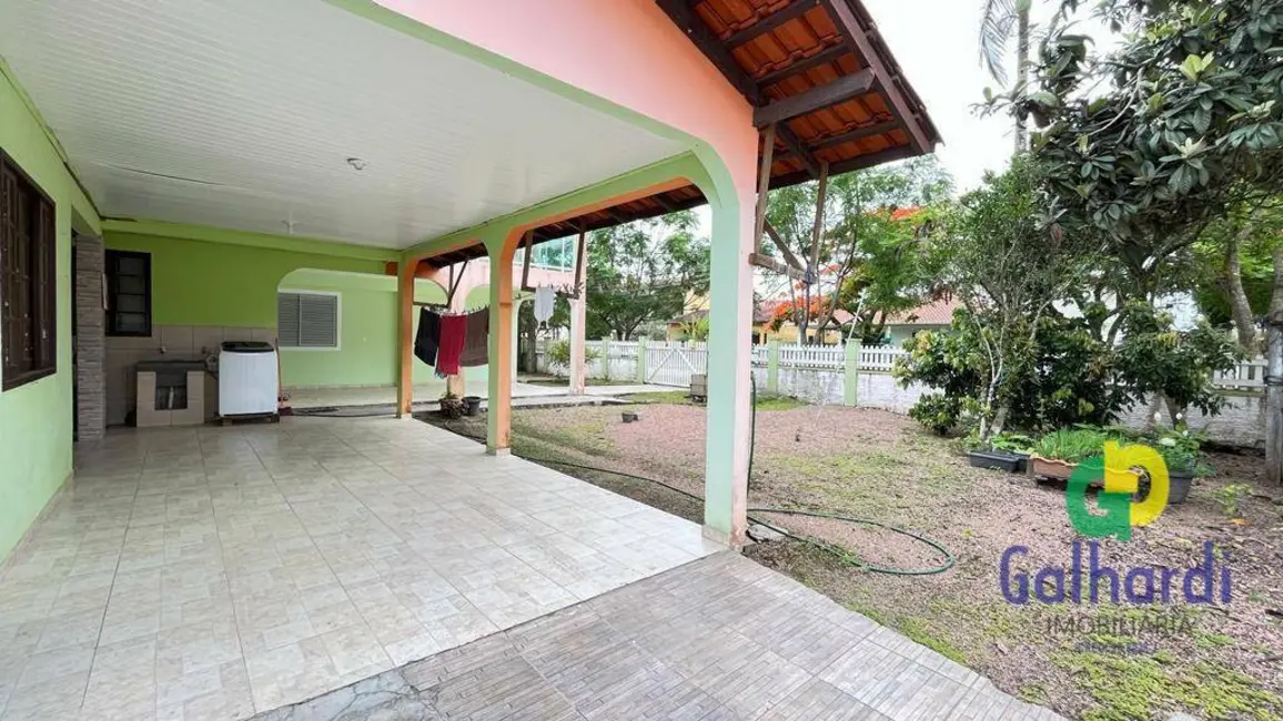 Foto 8 de Sobrado com 2 quartos à venda, 384m2 em Itapoa - SC