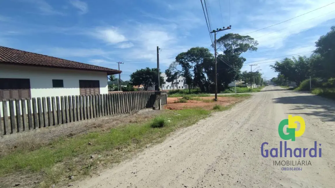 Foto 2 de Casa com 3 quartos à venda, 177m2 em Itapoa - SC