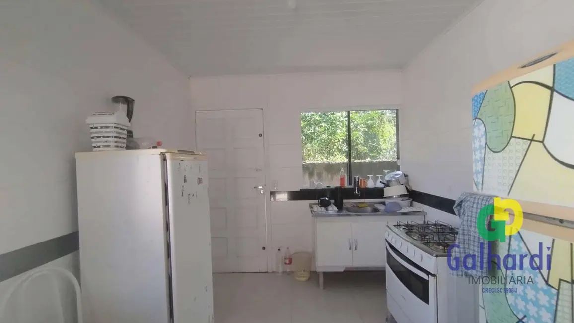 Foto 6 de Casa à venda, 360m2 em Itapoa - SC