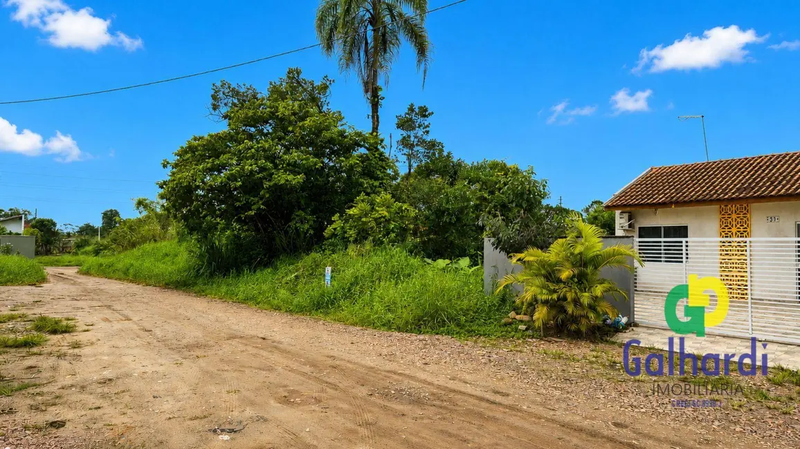 Foto 1 de Terreno / Lote à venda, 360m2 em Itapoa - SC