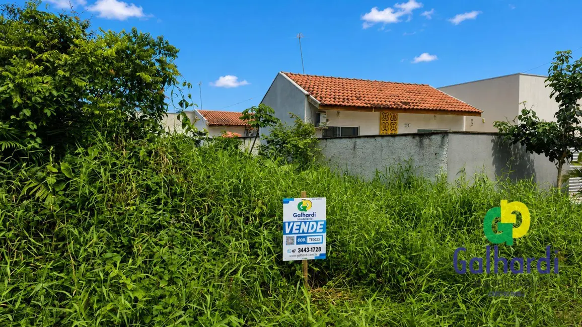 Foto 4 de Terreno / Lote à venda, 360m2 em Itapoa - SC