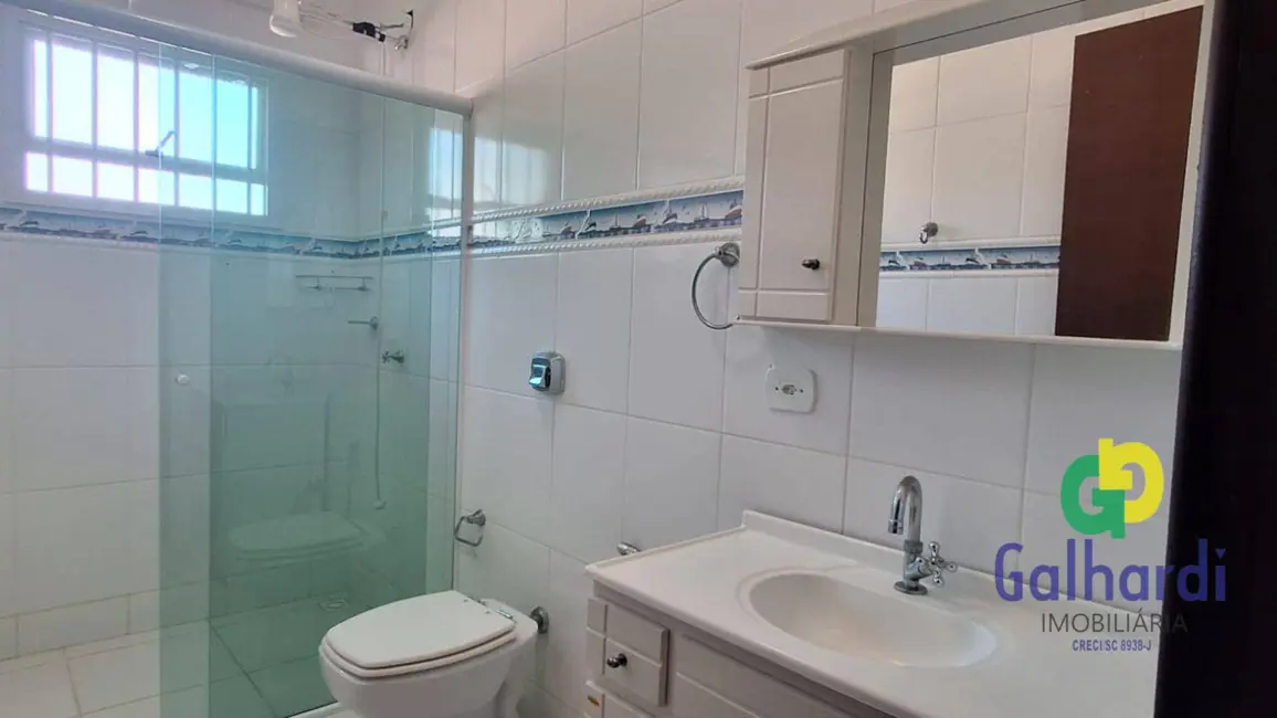 Foto 8 de Casa com 4 quartos à venda, 360m2 em Itapoa - SC