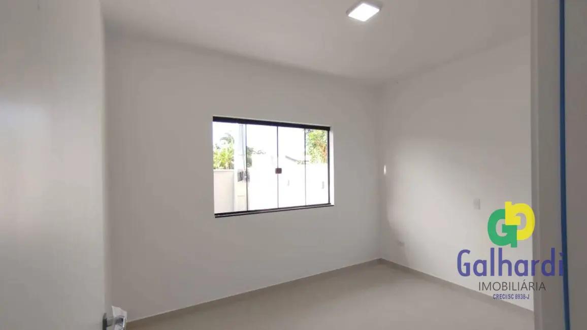 Casa com 3 quartos à venda, 225m2 em Itapoa - SC - imagem 5 Foto 5 de Casa com 3 quartos à venda, 225m2 em Itapoa - SC