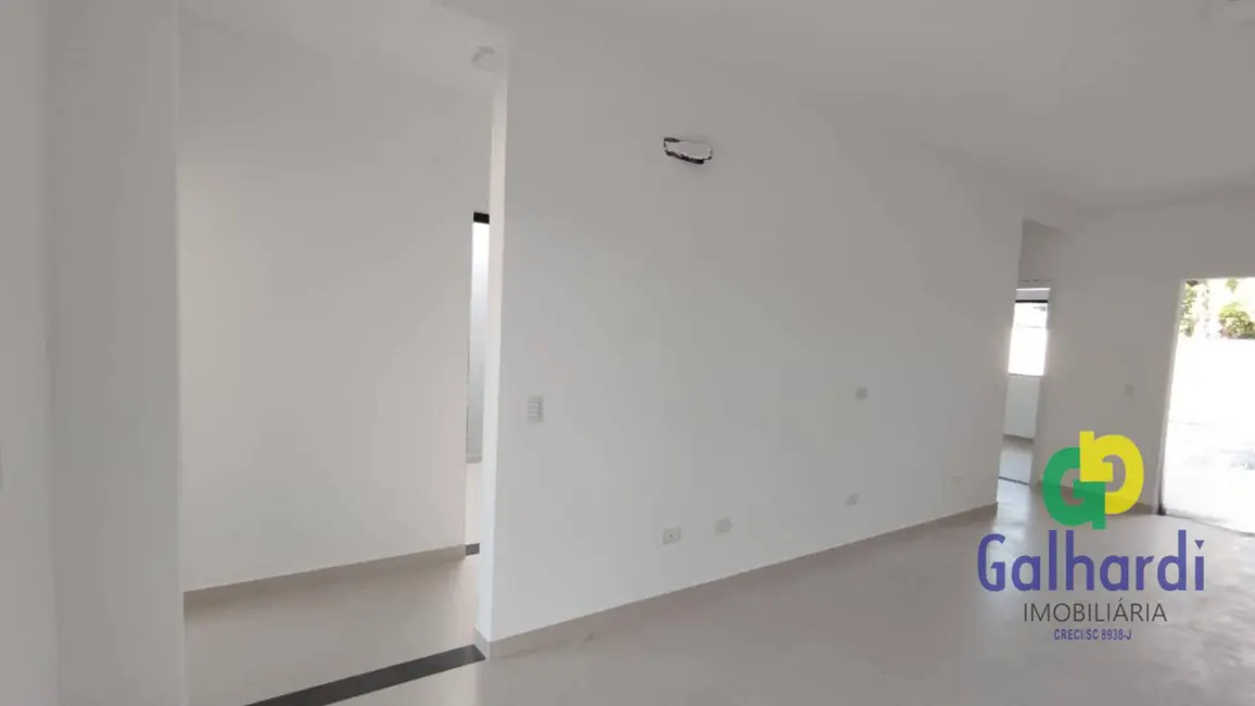 Casa com 3 quartos à venda, 225m2 em Itapoa - SC - imagem 9 Foto 9 de Casa com 3 quartos à venda, 225m2 em Itapoa - SC