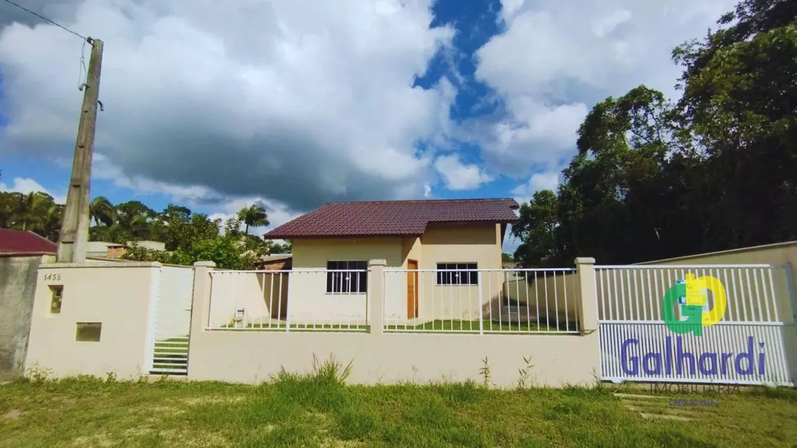 Foto 1 de Casa com 3 quartos à venda, 360m2 em Itapoa - SC